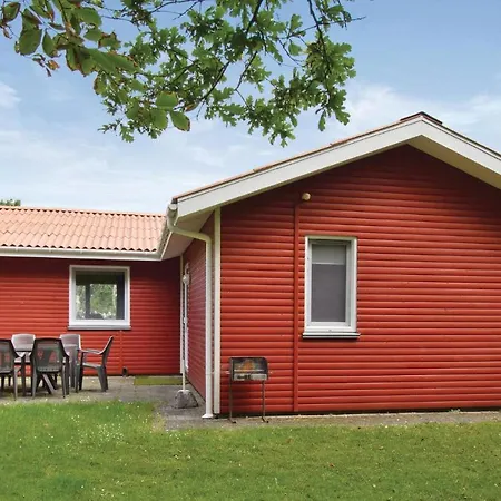 Nyaraló Four-bedroom Holiday In