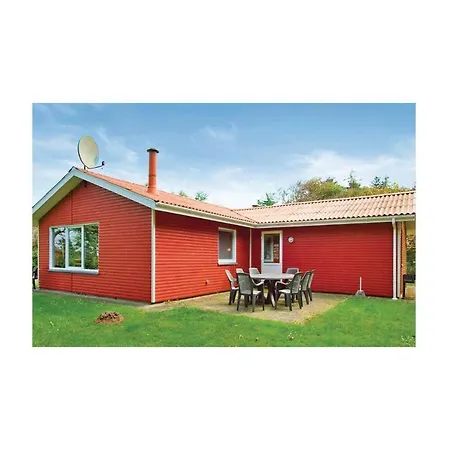Four-bedroom Holiday In